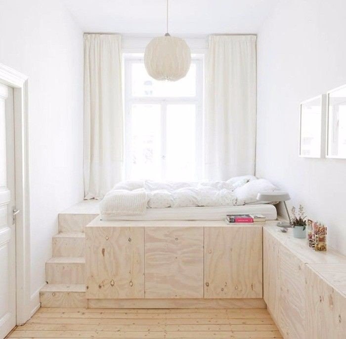 практичный подиум в интерьере
